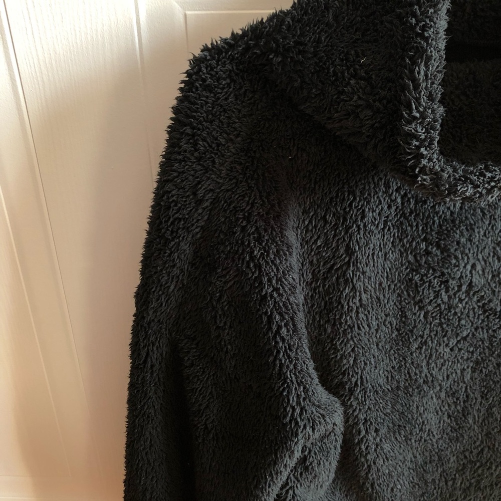 Super Soft Sweater🖤 - Picture 4 of 5